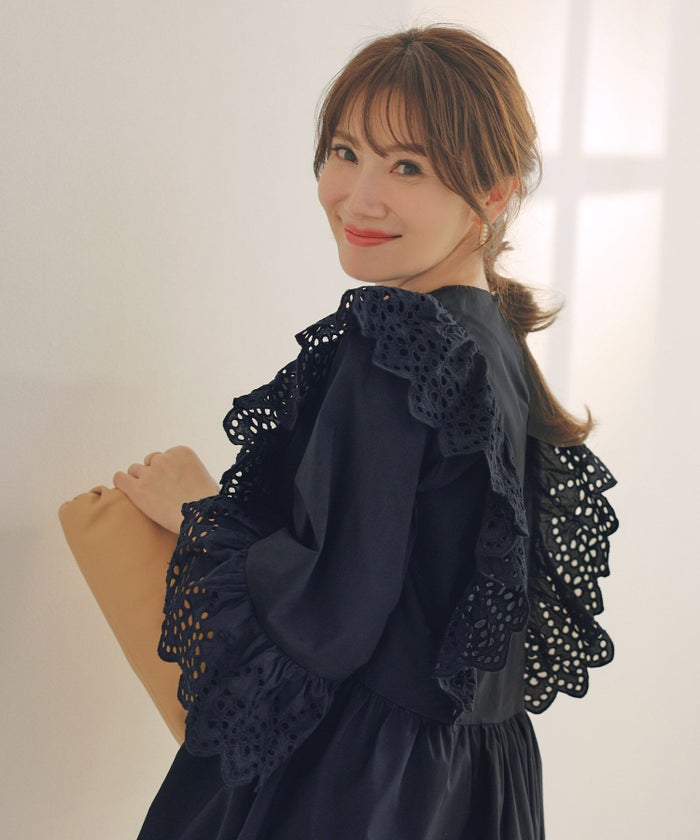 手洗い可体型カバーイレヘムフリルおしゃれフェミニン上品大人可愛いきれいめ春白ジョイントスペース