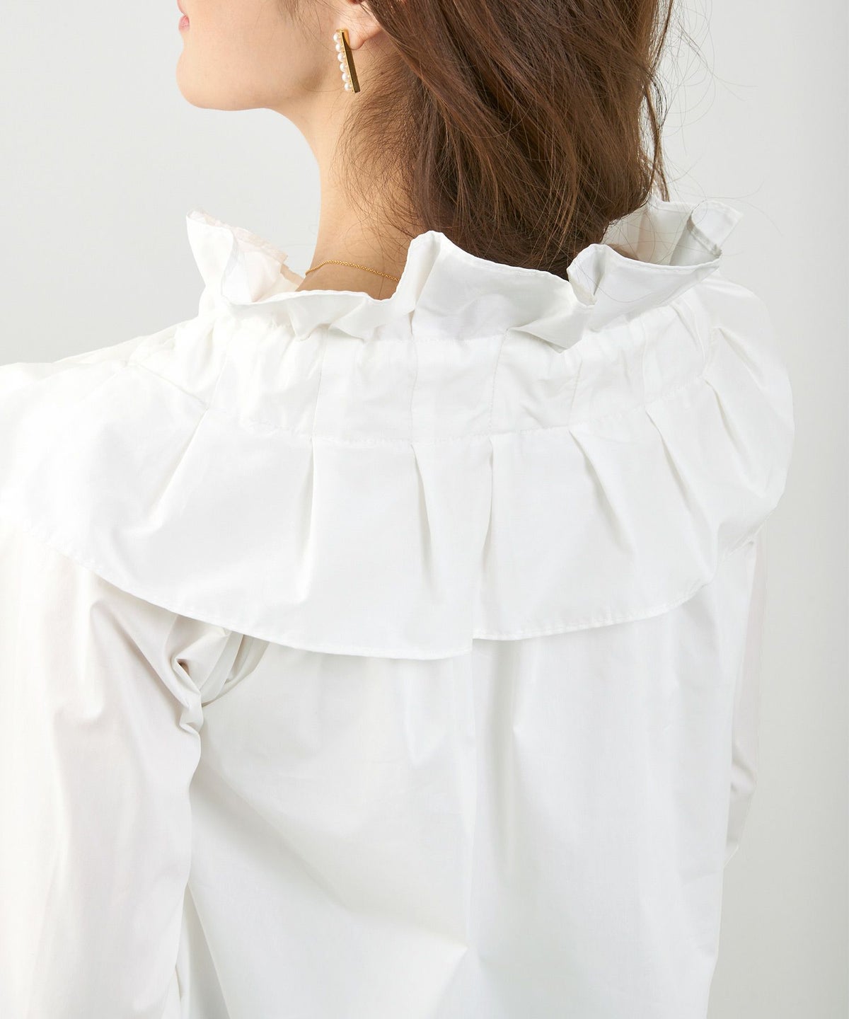 手洗い可体型カバーオフィスおしゃれフェミニン上品大人可愛いきれいめ春白黒ジョイントスペース