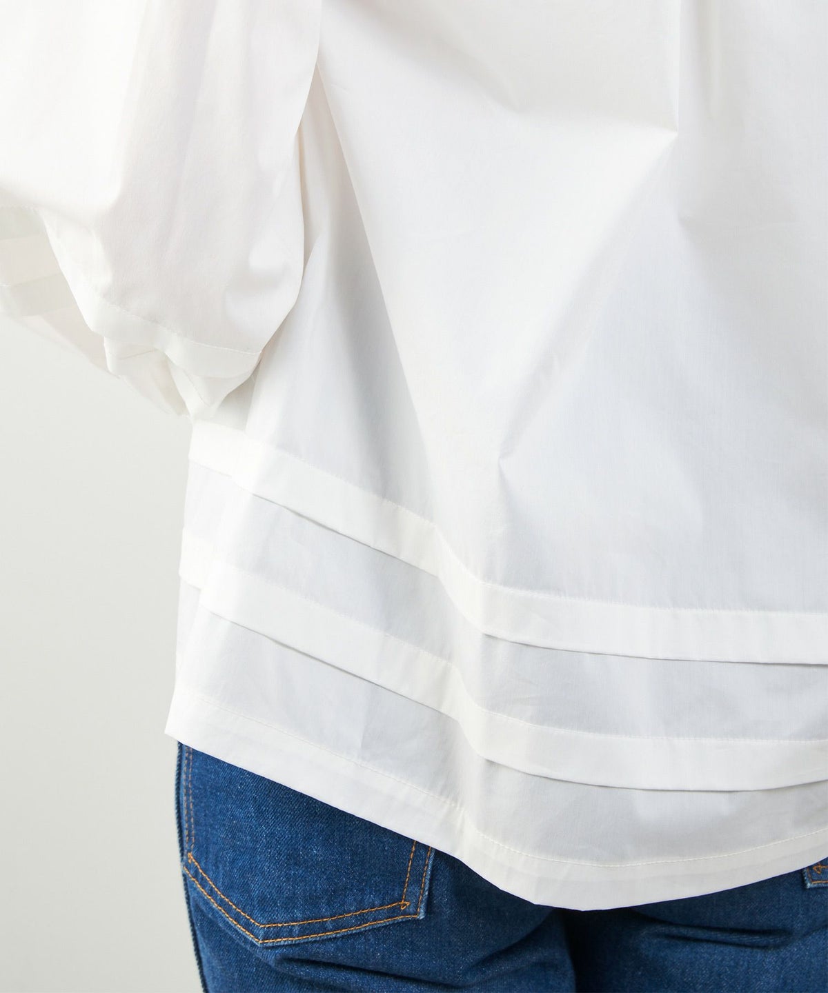 手洗い可体型カバーオフィスおしゃれフェミニン上品大人可愛いきれいめ春白黒ジョイントスペース