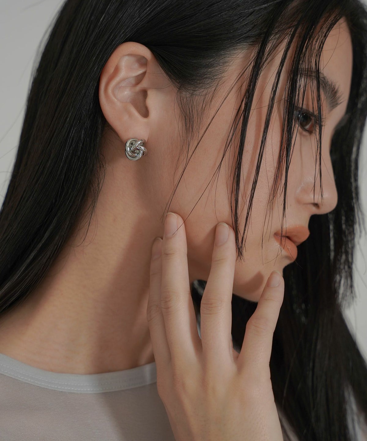 ツイスト デザイン ピアス KINO THE KEI