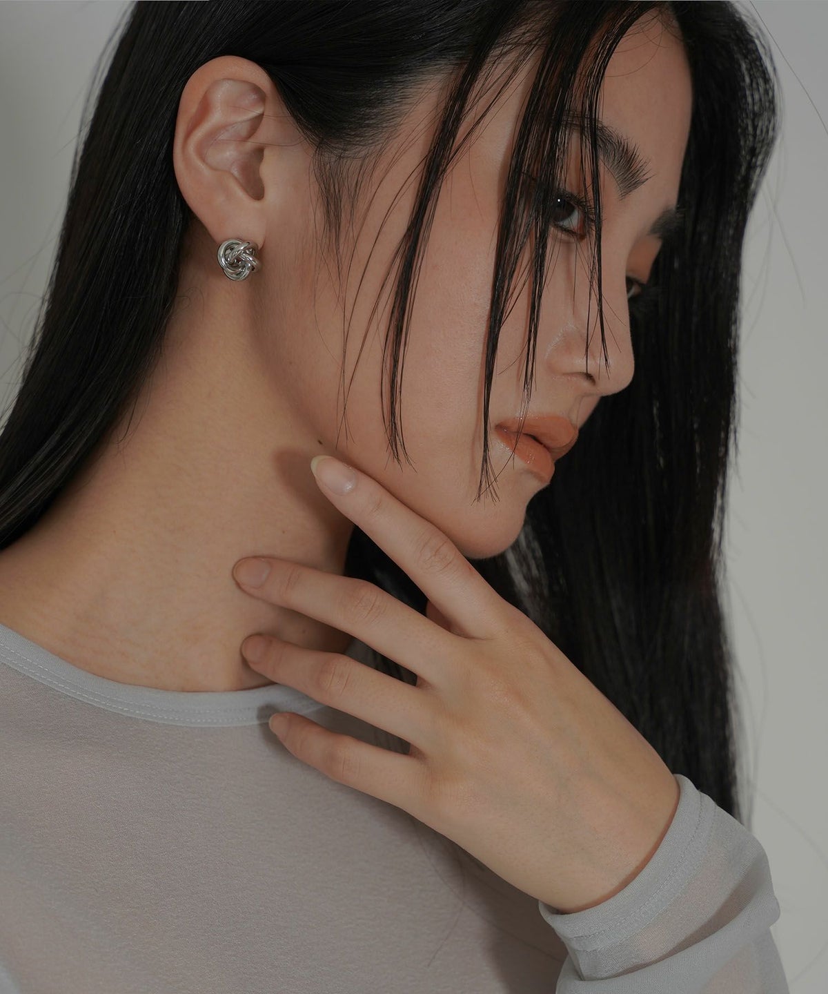 ツイスト デザイン ピアス KINO THE KEI