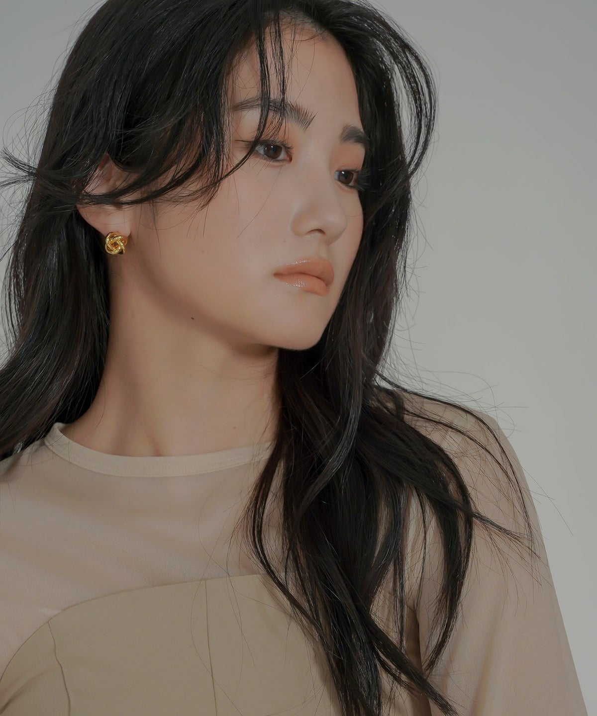 ツイスト デザイン ピアス KINO THE KEI