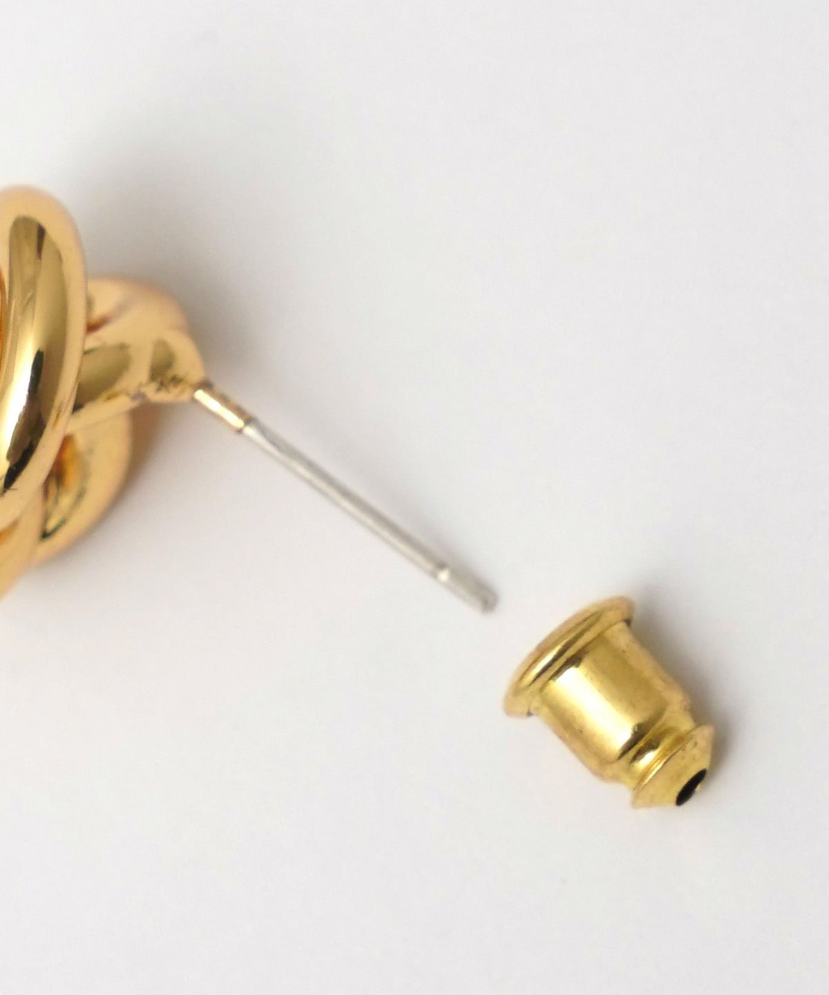 ツイスト デザイン ピアス KINO THE KEI