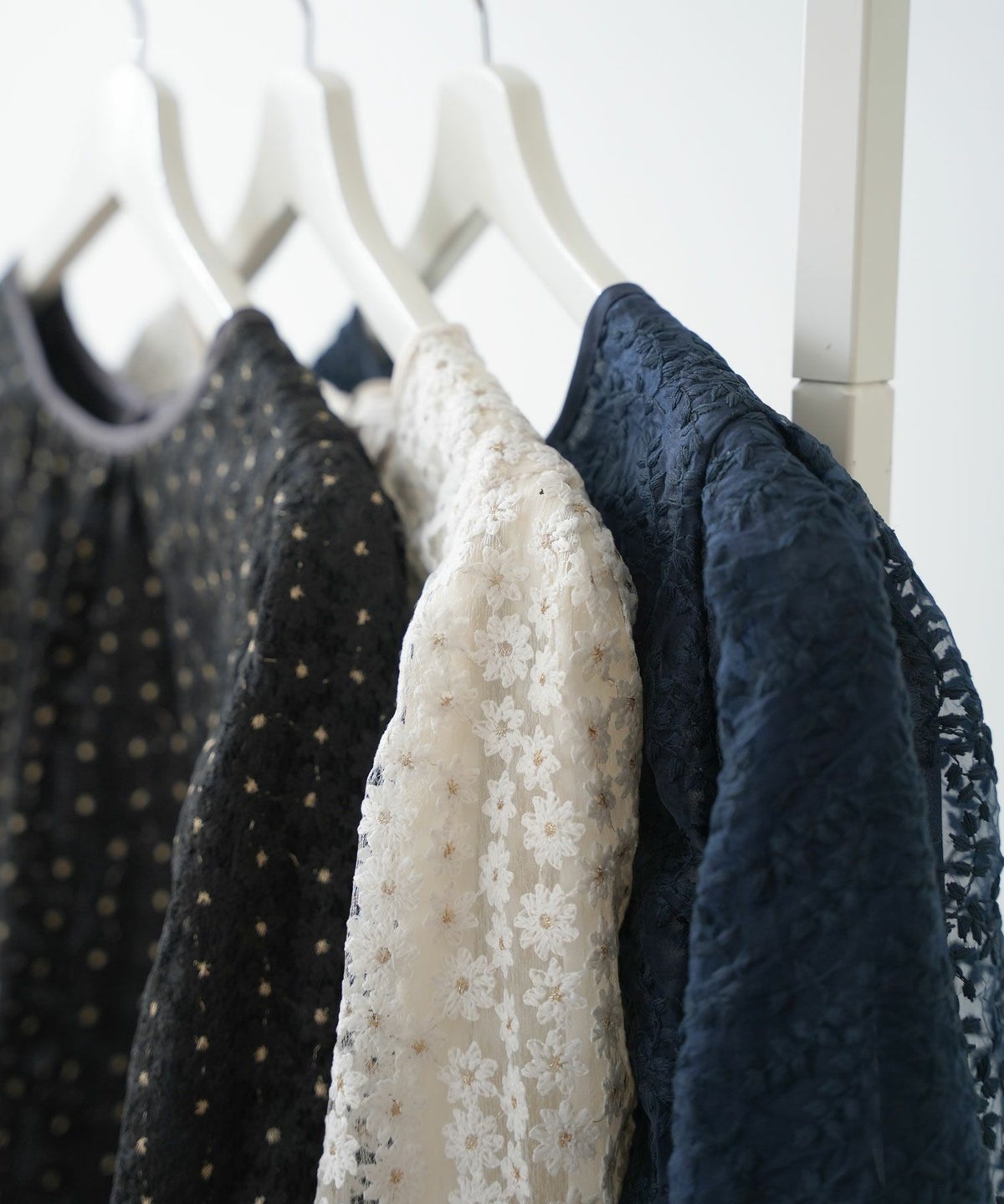 セレクトトップスレディースブラウス白黒お洒落リボン花柄シアーかわいいオフィスジョイントスペース