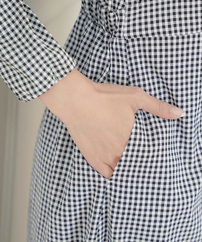 レディース/ワンピース/Vネック/前あき/くるみ釦/肩リボン/リボン/ビックリボン/レイヤード/ハイウエスト/春/秋/ドット/ハート/フロッキー/ギンガム/ギンガムチェック/ブラック/バイカラー/異素材/配色/フェミニン/上品/エレガント/大人/可愛い/かわいい/推し活/コーデ