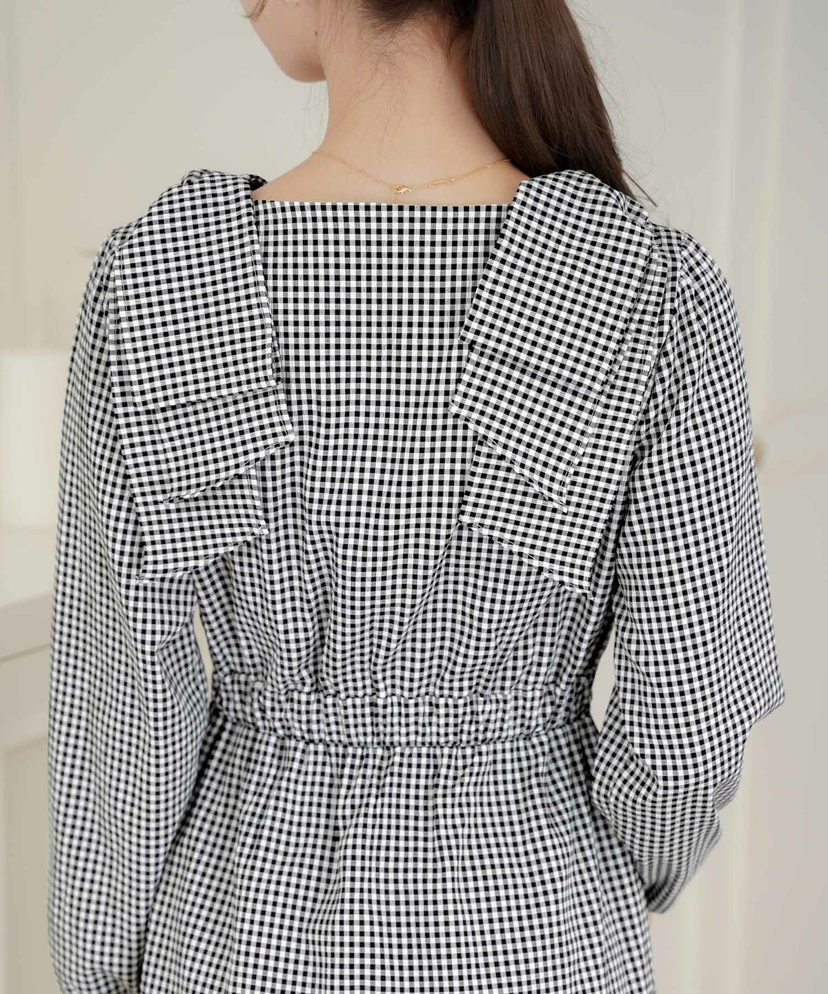 レディース/ワンピース/Vネック/前あき/くるみ釦/肩リボン/リボン/ビックリボン/レイヤード/ハイウエスト/春/秋/ドット/ハート/フロッキー/ギンガム/ギンガムチェック/ブラック/バイカラー/異素材/配色/フェミニン/上品/エレガント/大人/可愛い/かわいい/推し活/コーデ