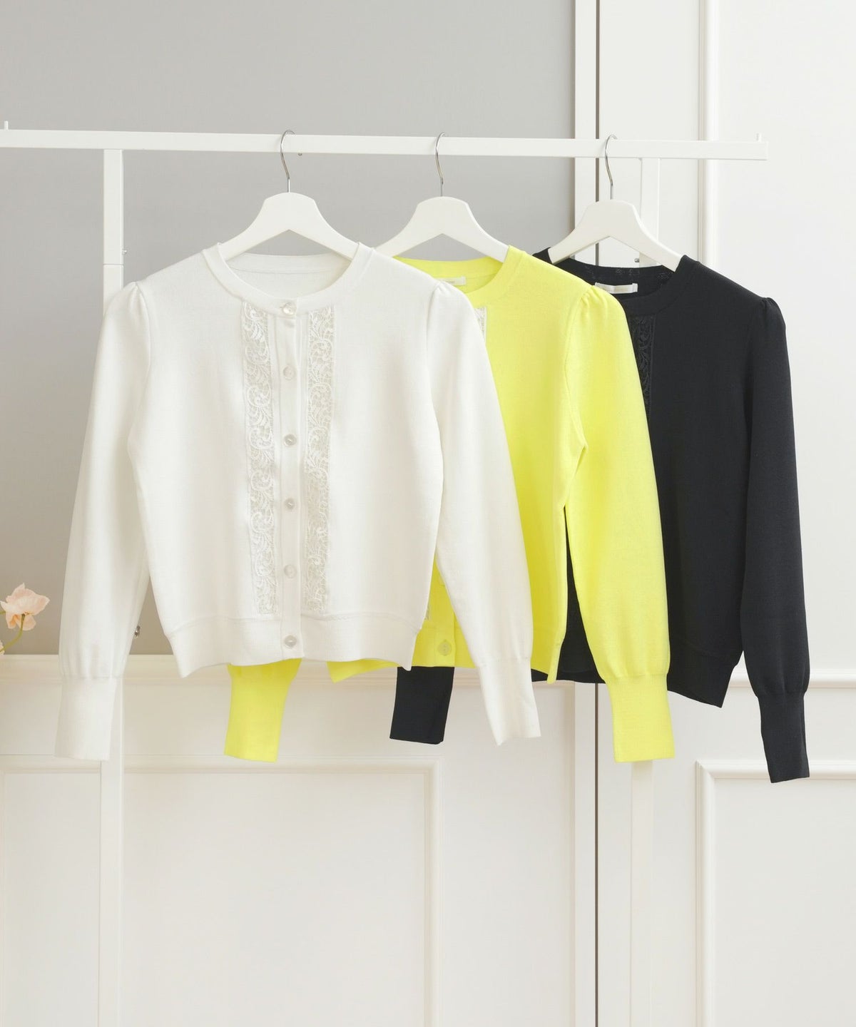 ニット カーディガン レディース 白黒 春 秋 サマー イエロー コーデ 柄 かわいい きれいめ オフィス ジョイントスペース