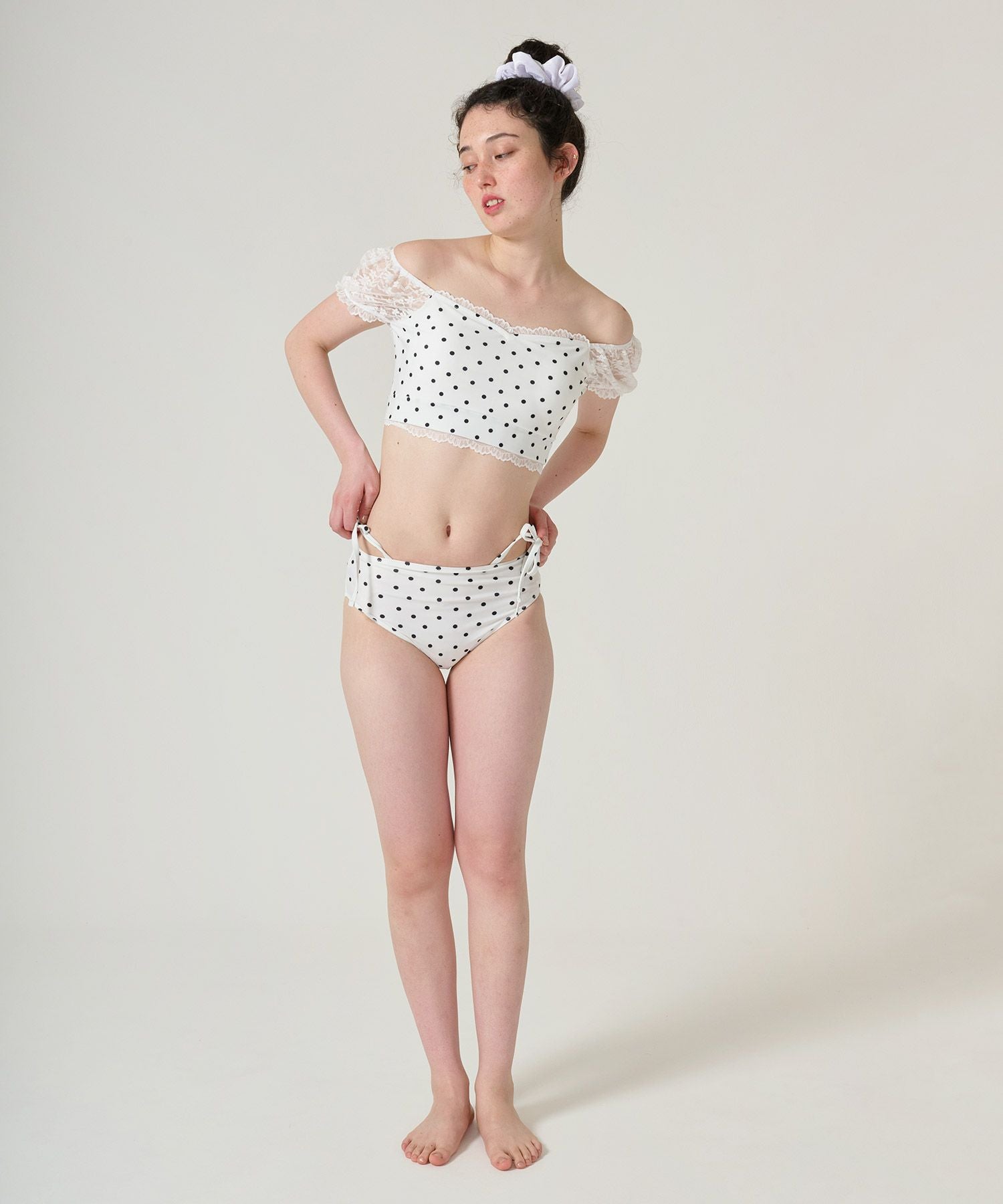 Early-Summer-SALE ドット柄 レーススリーブスイムウェア TINA：JOJUN
