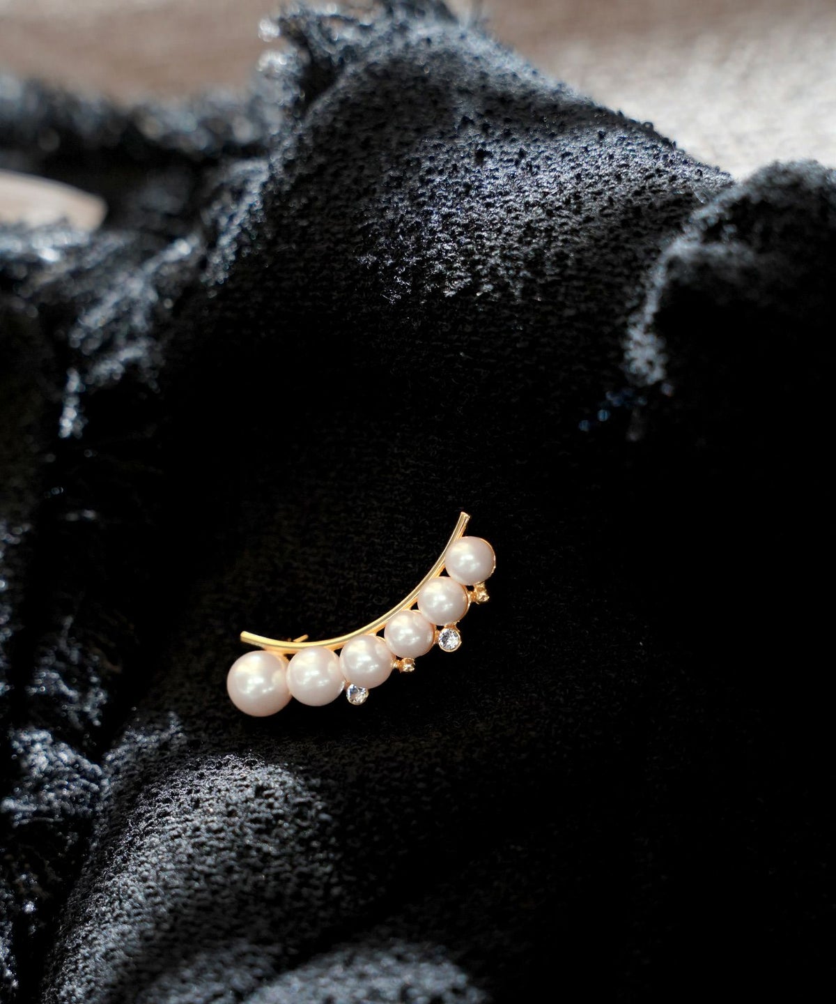 カーブ ライン パール ブローチ Curb Line Pearl Brooch