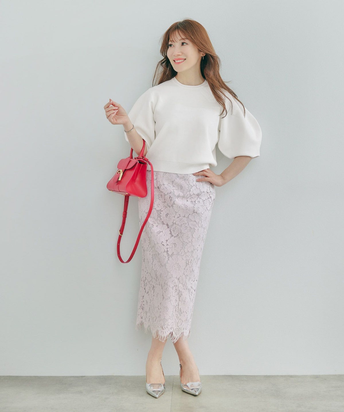 手洗い可体型カバーパフスリーブオフィスラウンドネックおしゃれフェミニン上品大人可愛いきれいめシンプルジョイントスペース