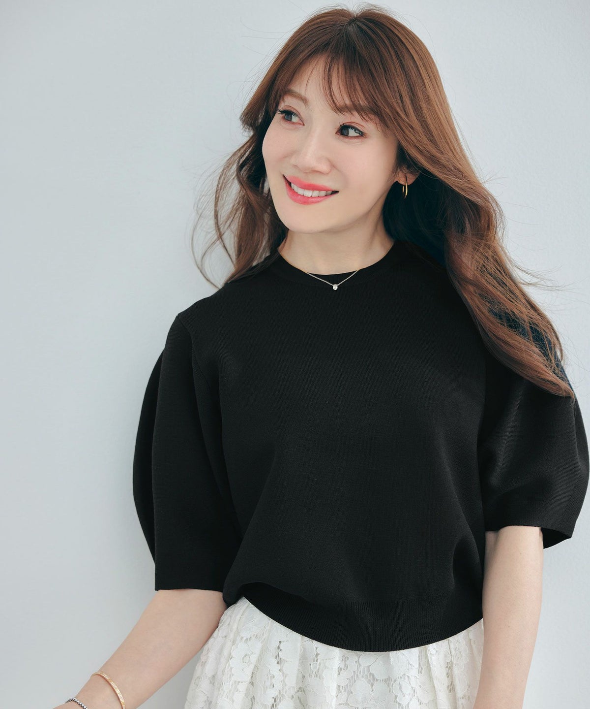 手洗い可体型カバーパフスリーブオフィスラウンドネックおしゃれフェミニン上品大人可愛いきれいめシンプルジョイントスペース