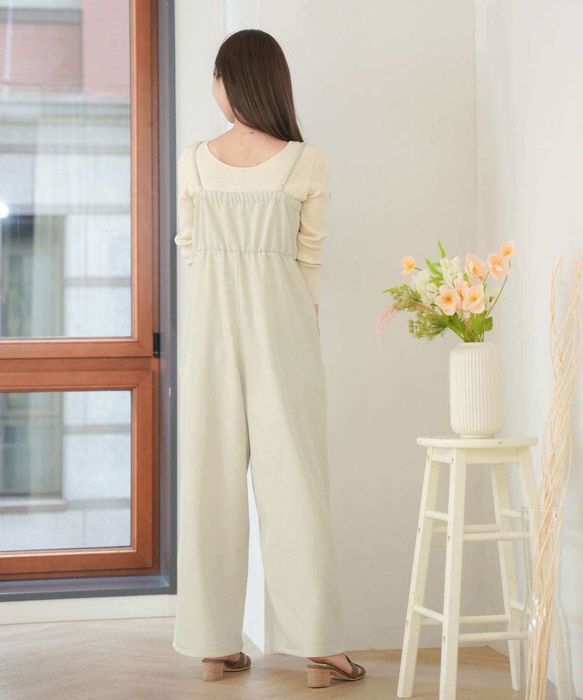 レディース/セレクト/サロペ/オールインワン/サロペット/オーバーオール/フリル/チュール/ロング丈/フレアパンツ/ワイドパンツ/ポケット/ゴム/ゆったり/ゆとり/楽ちん/アイボリー/ベージュ/グレージュ/ライトグレージュ/カジュアル/上品/大人/シーズンレス/オールシーズン