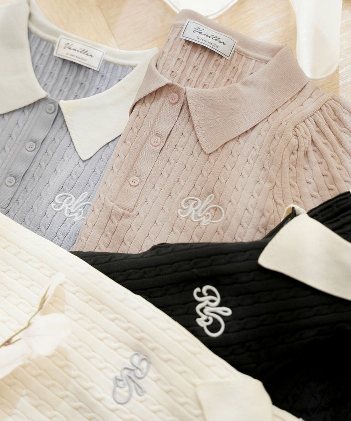 レディース/ニット/トップス/ポロニット/ポロシャツ/襟/配色/バイカラー/刺繍/半袖/パフスリーブ/アイボリー/ピンクベージュ/ブルーグレー/ブラック/春/夏/上品/エレガント/フェミニン/可愛い/大人