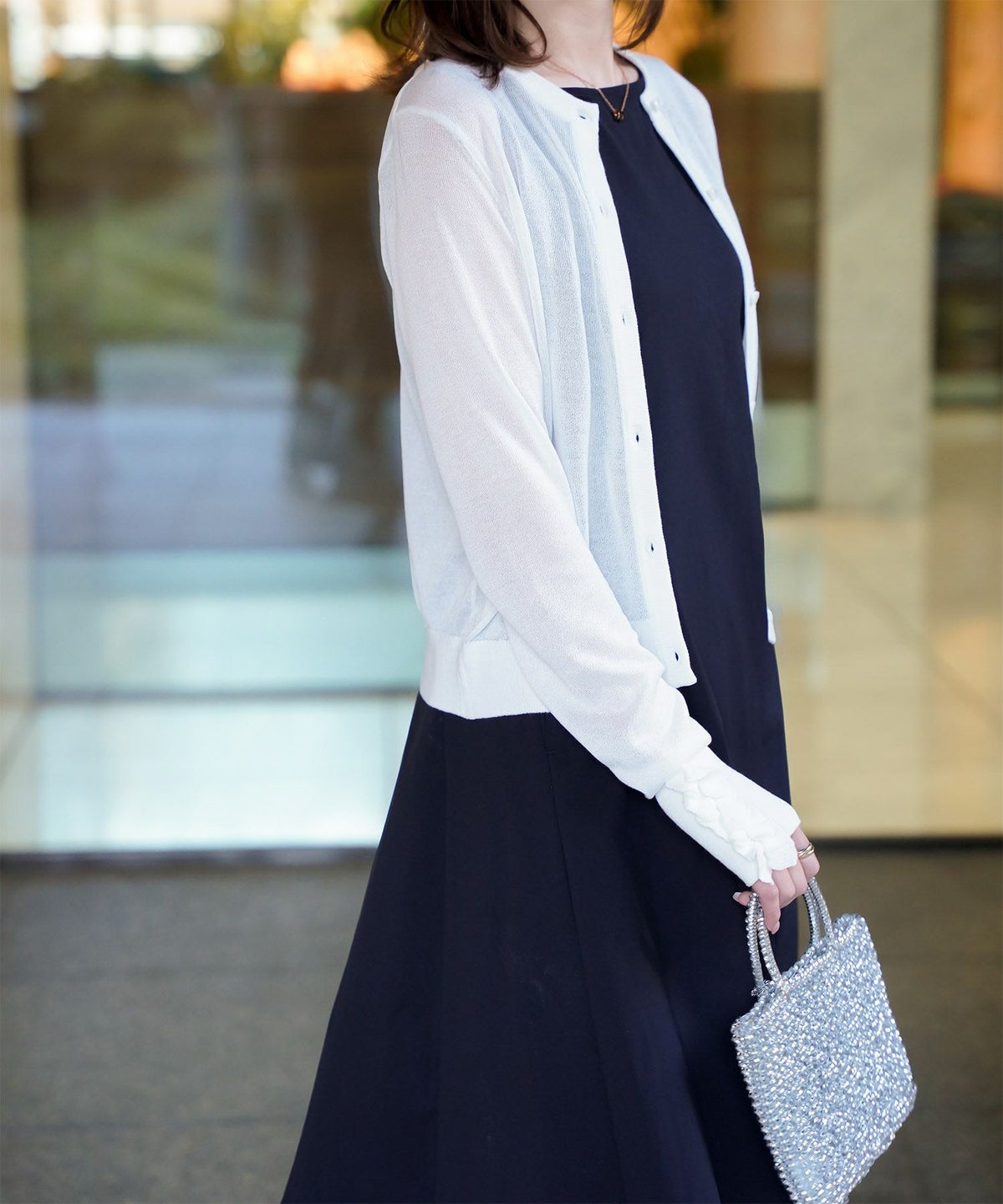 レディース/カーディガン/フリル/上品/きれいめ/洗える/指穴/冷房対策/ホワイト/グレー/ブラック/M