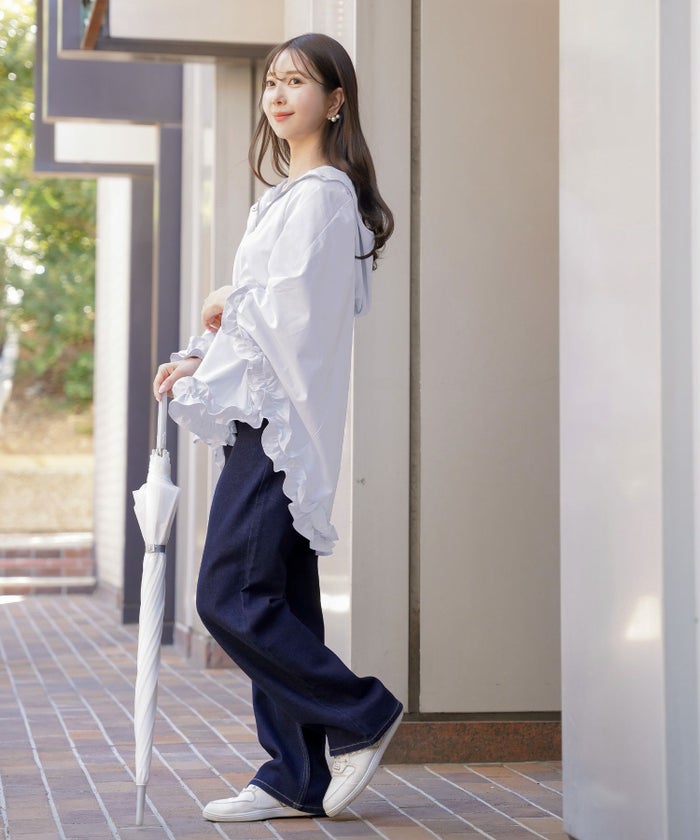 レディース/コート/ライトアウター/撥水/防風/透湿/軽量/コンパクト/畳む/おしゃれ/ポンチョ/レインコート/フリル/ポケット/フード/抱っこ/ベビー/ピンク/ブルーグレー/ネイビー/雨/台風/カッパ