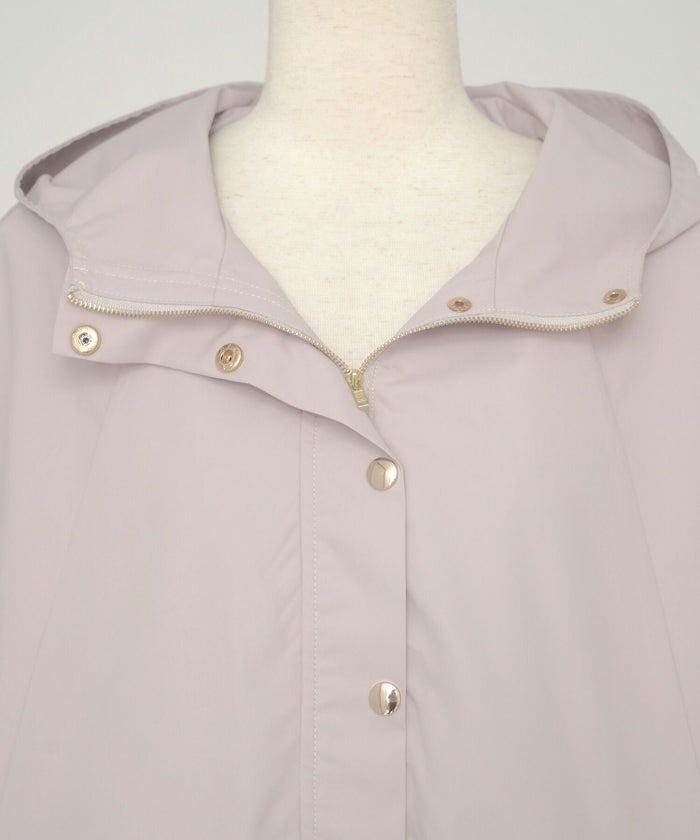 レディース/コート/ライトアウター/撥水/防風/透湿/軽量/コンパクト/畳む/おしゃれ/ポンチョ/レインコート/フリル/ポケット/フード/抱っこ/ベビー/ピンク/ブルーグレー/ネイビー/雨/台風/カッパ