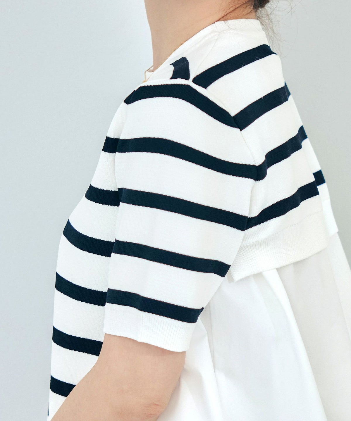 手洗い可体型カバーオフィスラウンドネック異素材おしゃれフェミニン上品大人可愛いきれいめシンプルカジュアル半袖ジョイントスペース