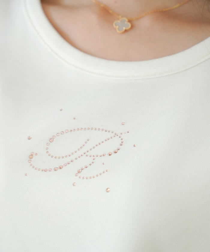 レディース/Tシャツ/トップス/夏/春/半袖/クロップド丈/ショート丈/コンパクト丈/ミディアム/普通/S/M/サイズ展開/丈違い/短め/クルーネック/キラキラ/ホットフィックス/ロゴ/トレンド/カジュアル/オフィスカジュアル/エレガント/フェミニン/上品/シンプル