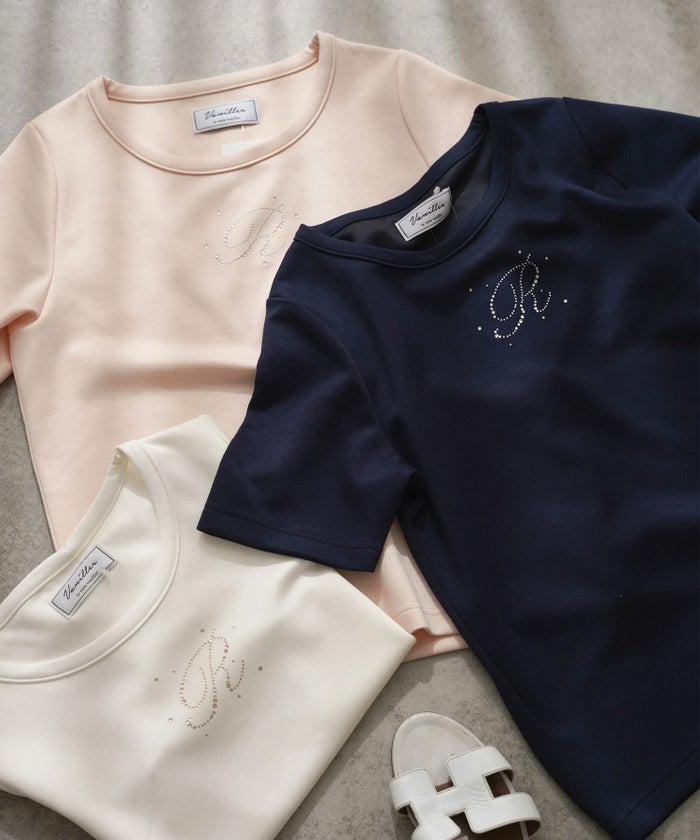 レディース/Tシャツ/トップス/夏/春/半袖/クロップド丈/ショート丈/コンパクト丈/ミディアム/普通/S/M/サイズ展開/丈違い/短め/クルーネック/キラキラ/ホットフィックス/ロゴ/トレンド/カジュアル/オフィスカジュアル/エレガント/フェミニン/上品/シンプル