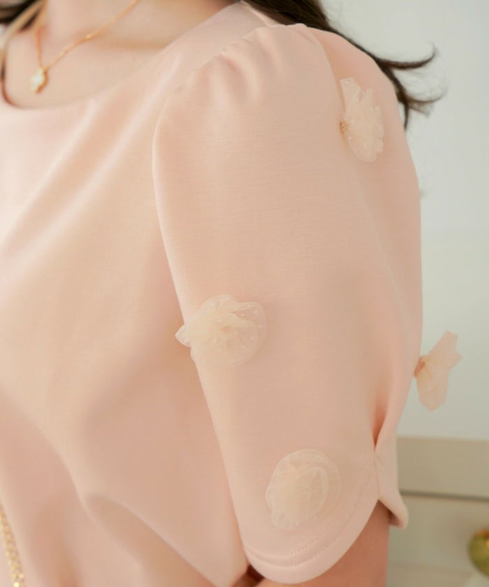 レディース/Tシャツ/トップス/夏/春/半袖/サイズ展開/ギャザー/タック/クルーネック/パフ袖/パフスリーブ/トレンド/カジュアル/オフィスカジュアル/エレガント/フェミニン/上品/シンプル/ピンク/ホワイト/ネイビー