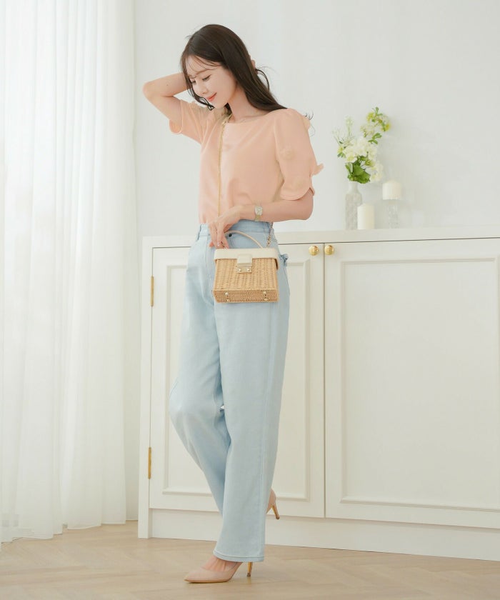 レディース/Tシャツ/トップス/夏/春/半袖/サイズ展開/ギャザー/タック/クルーネック/パフ袖/パフスリーブ/トレンド/カジュアル/オフィスカジュアル/エレガント/フェミニン/上品/シンプル/ピンク/ホワイト/ネイビー