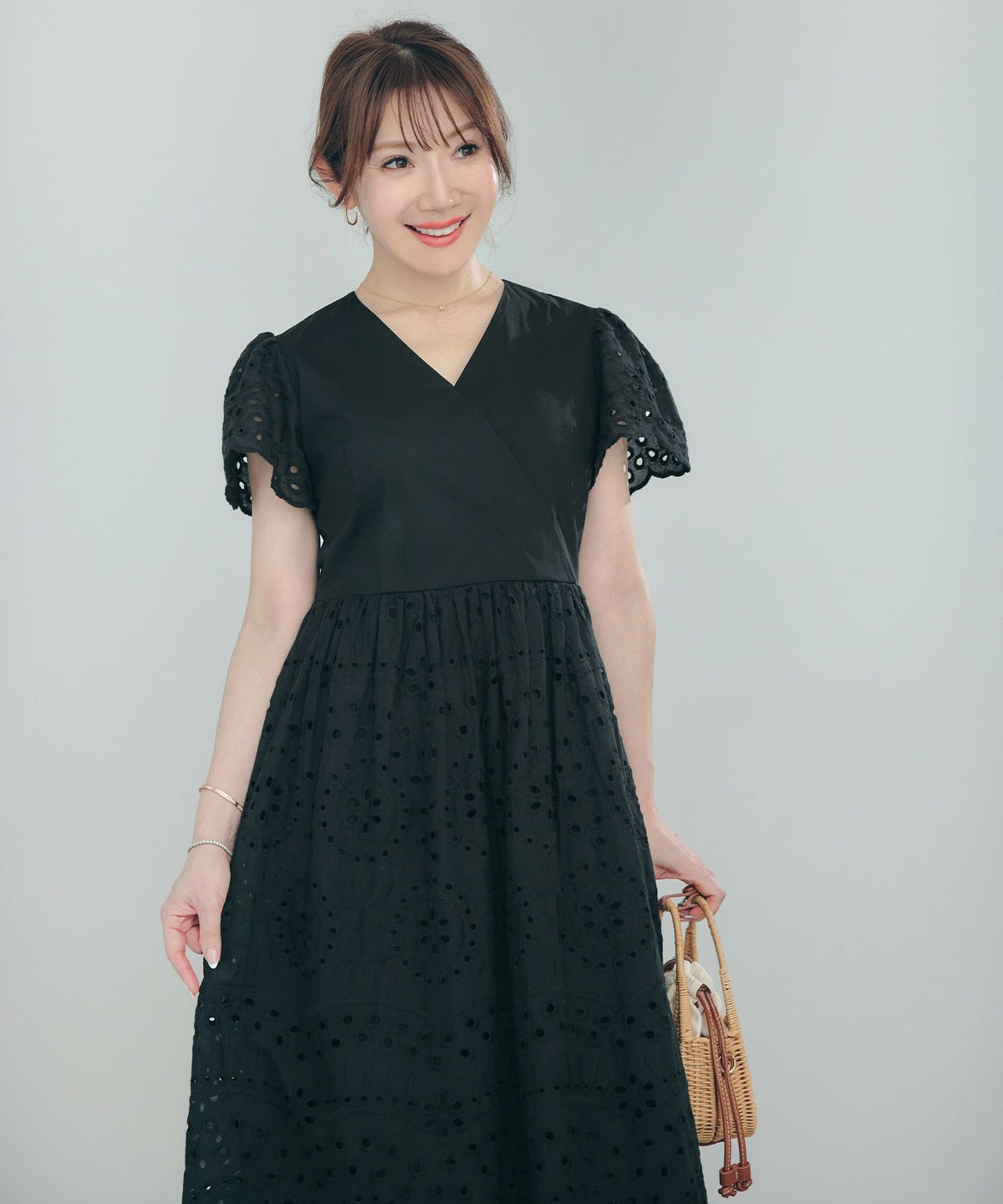 手洗い可Vネックレースおしゃれフェミニンナチュラル上品大人可愛いきれいめ夏ジョイントスペース