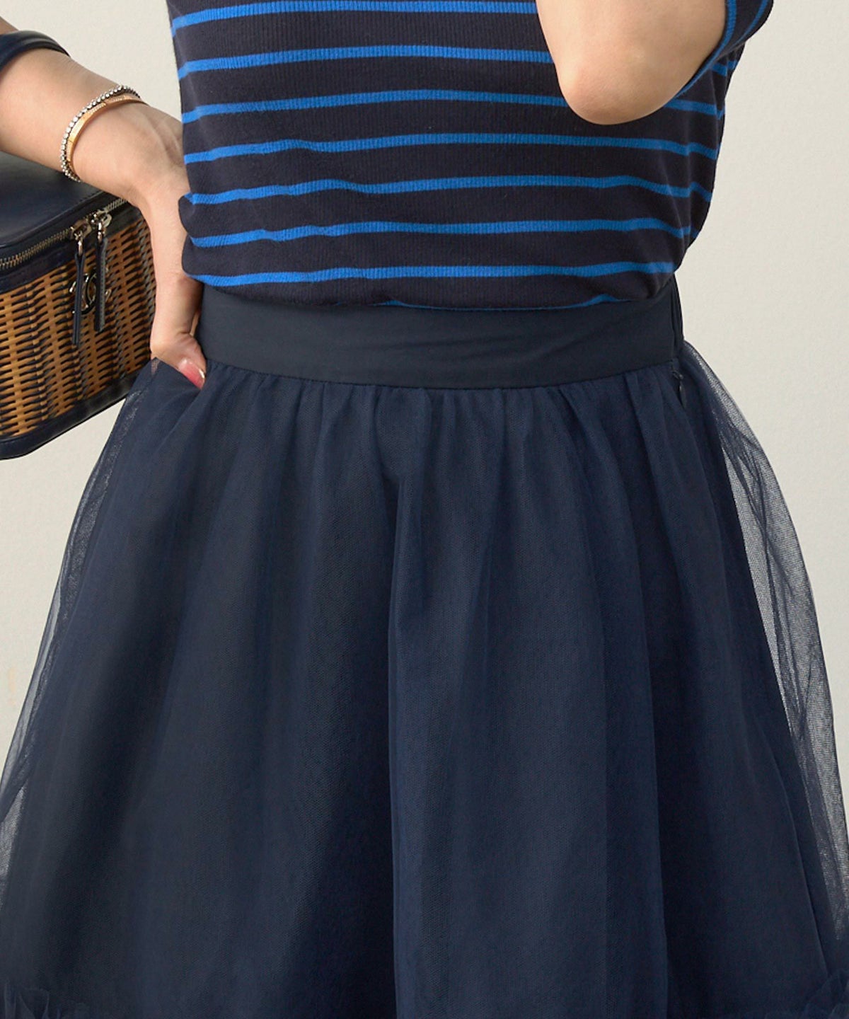 手洗い可上品きれいめエレガントふんわり大人可愛いフリルオールシーズンカジュアルフェニミンジョイントスペース