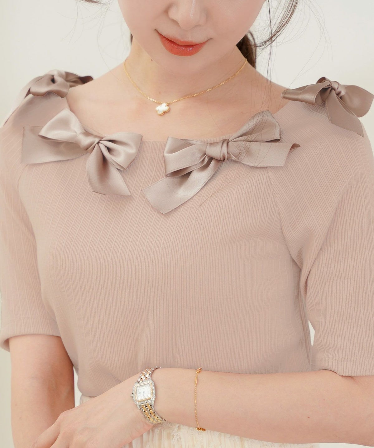 レディース/トップス/カットソー/半袖/春/夏/秋/晩夏/リブ/テレコ/リボン/デザイン/可愛い/エレガント/フェミニン/上品/アイボリー/ピンクベージュ/ネイビー/異素材