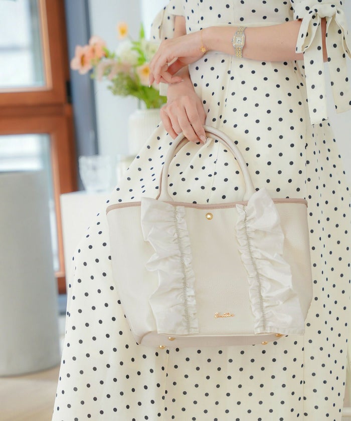 レディース/小物/バッグ/トートバッグ/合皮/フェイクレザー/しぼ/細ハンドル/ショルダー/台形/フリル/異素材/配色/バイカラー/ポケット/オフホワイト/ダスティピンク/ピンク/白/上品/エレガント/フェミニン