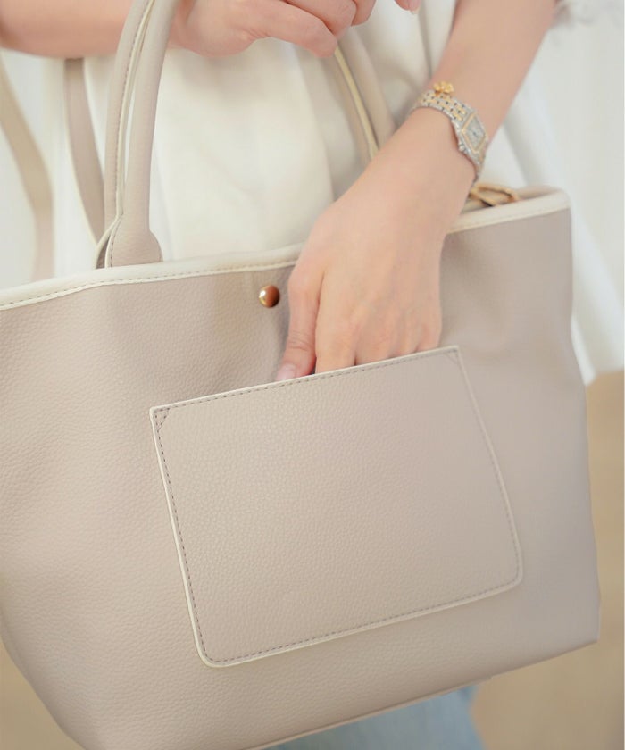 レディース/小物/バッグ/トートバッグ/合皮/フェイクレザー/しぼ/細ハンドル/ショルダー/台形/フリル/異素材/配色/バイカラー/ポケット/オフホワイト/ダスティピンク/ピンク/白/上品/エレガント/フェミニン