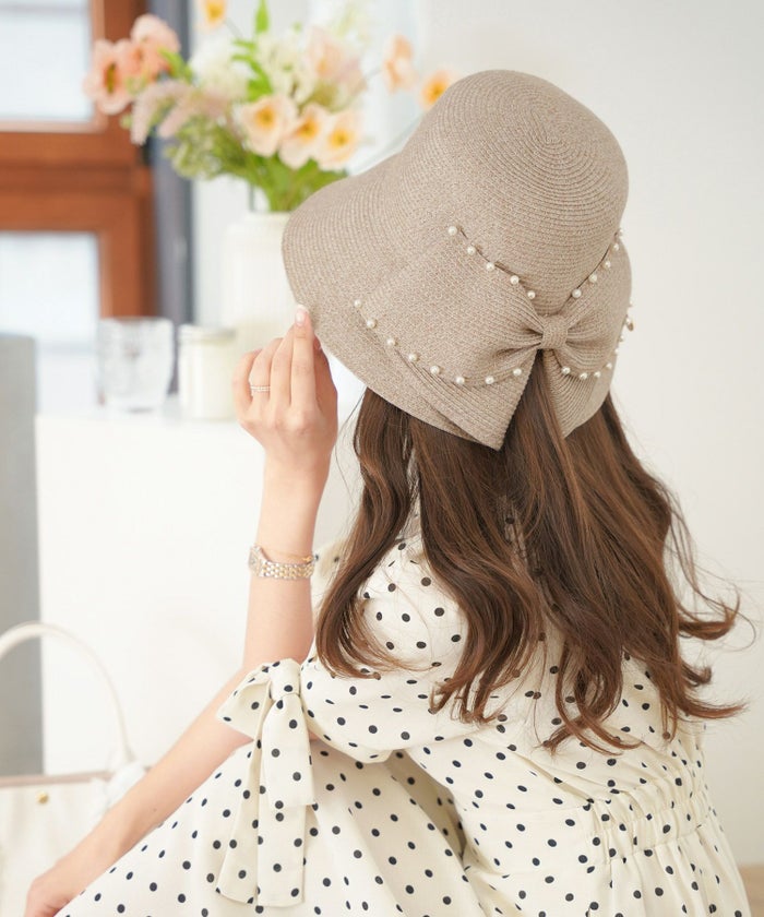レディース/2025数量限定/帽子/ハット/ストローハット/麦わら/夏/日差し/日除け/軽い/爽やか/手洗い/リボン/パール/ローポニーテール/コンパクト/折り畳みOK/ベージュ/モカ/かわいい/上品/エレガント/フェミニン