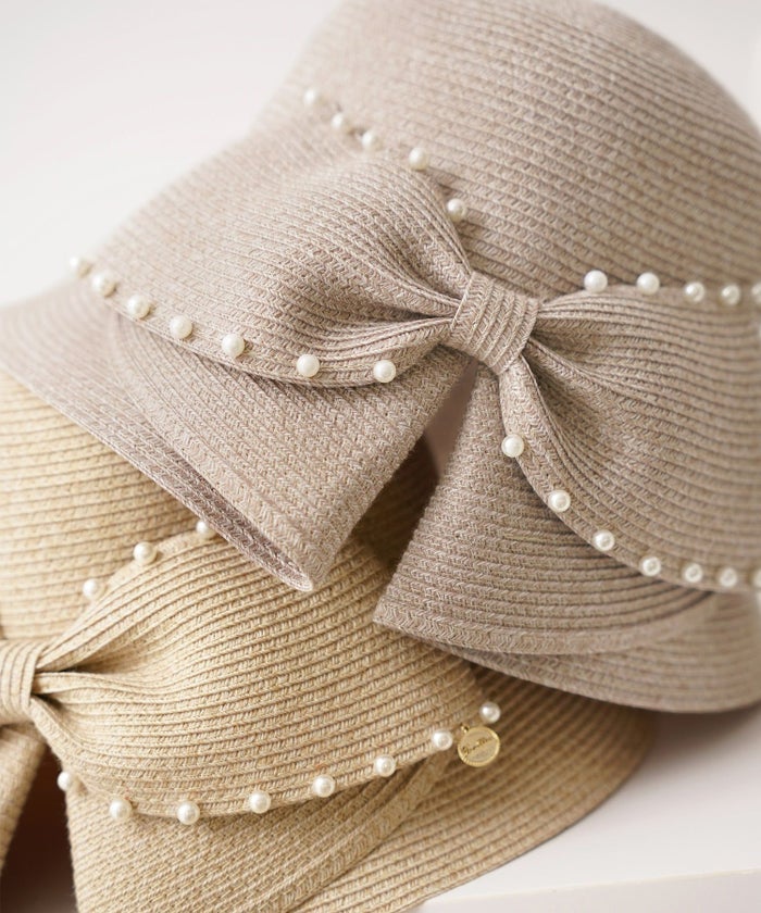 レディース/2025数量限定/帽子/ハット/ストローハット/麦わら/夏/日差し/日除け/軽い/爽やか/手洗い/リボン/パール/ローポニーテール/コンパクト/折り畳みOK/ベージュ/モカ/かわいい/上品/エレガント/フェミニン