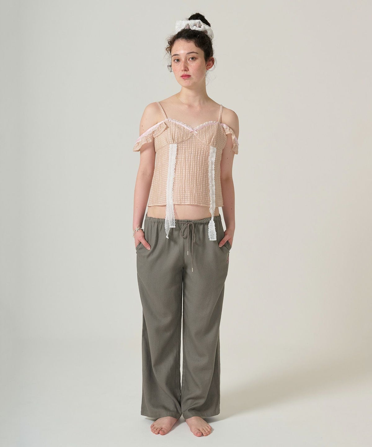 ボトムス/リラックスパンツ/ストーン付き