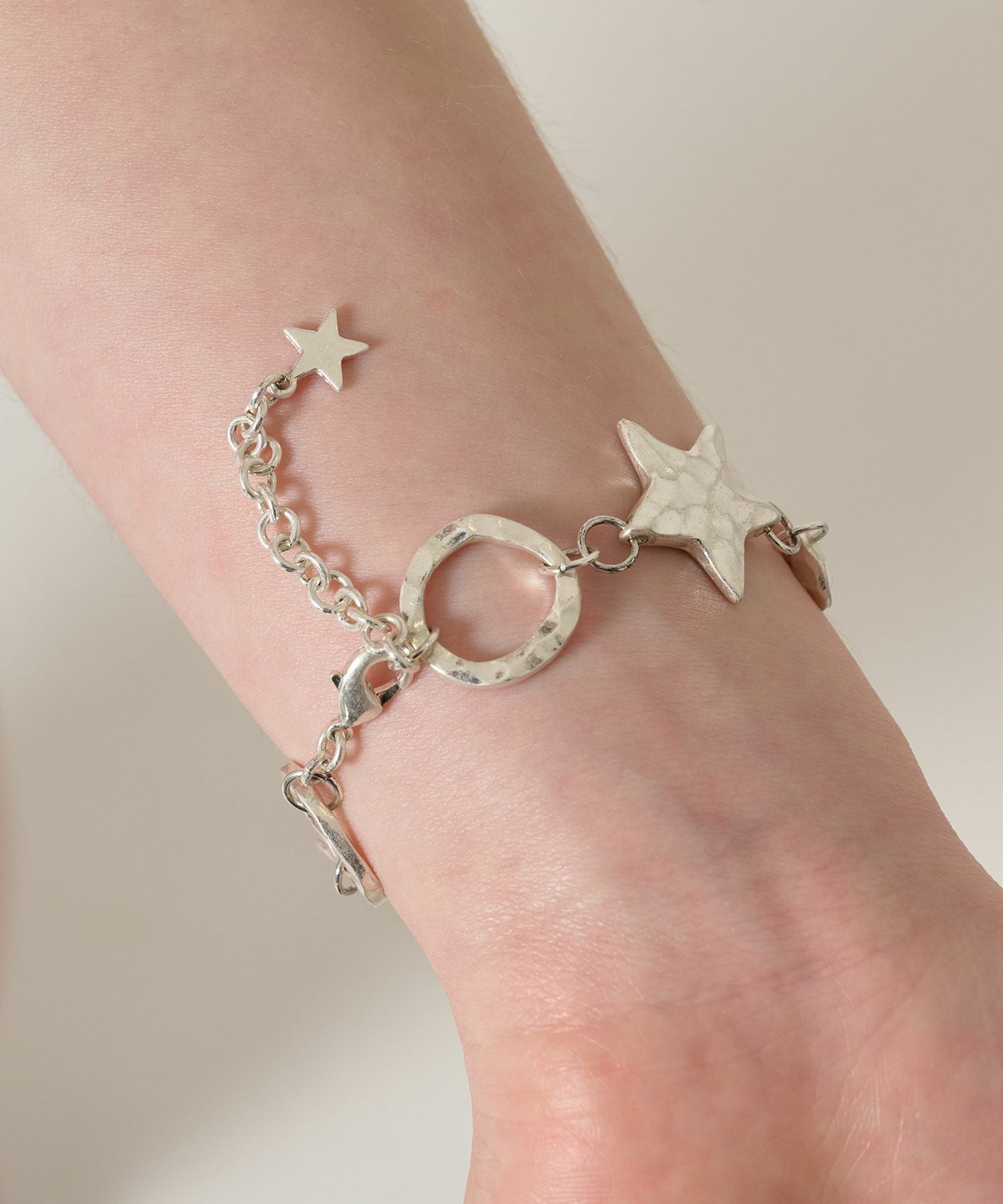 オリジナルチャーム シルバーブレスレット TINA：JOJUN 全1色｜tnj925