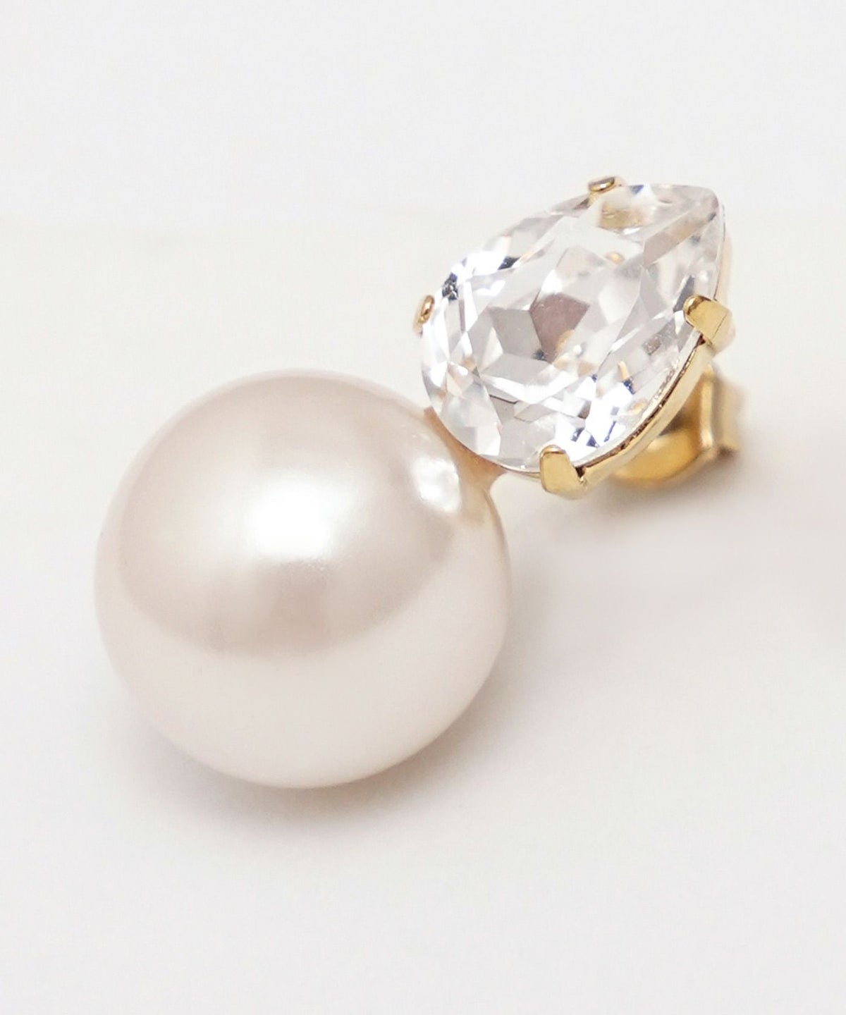 アップサイド ダウン ピアス Upside Down Pierce