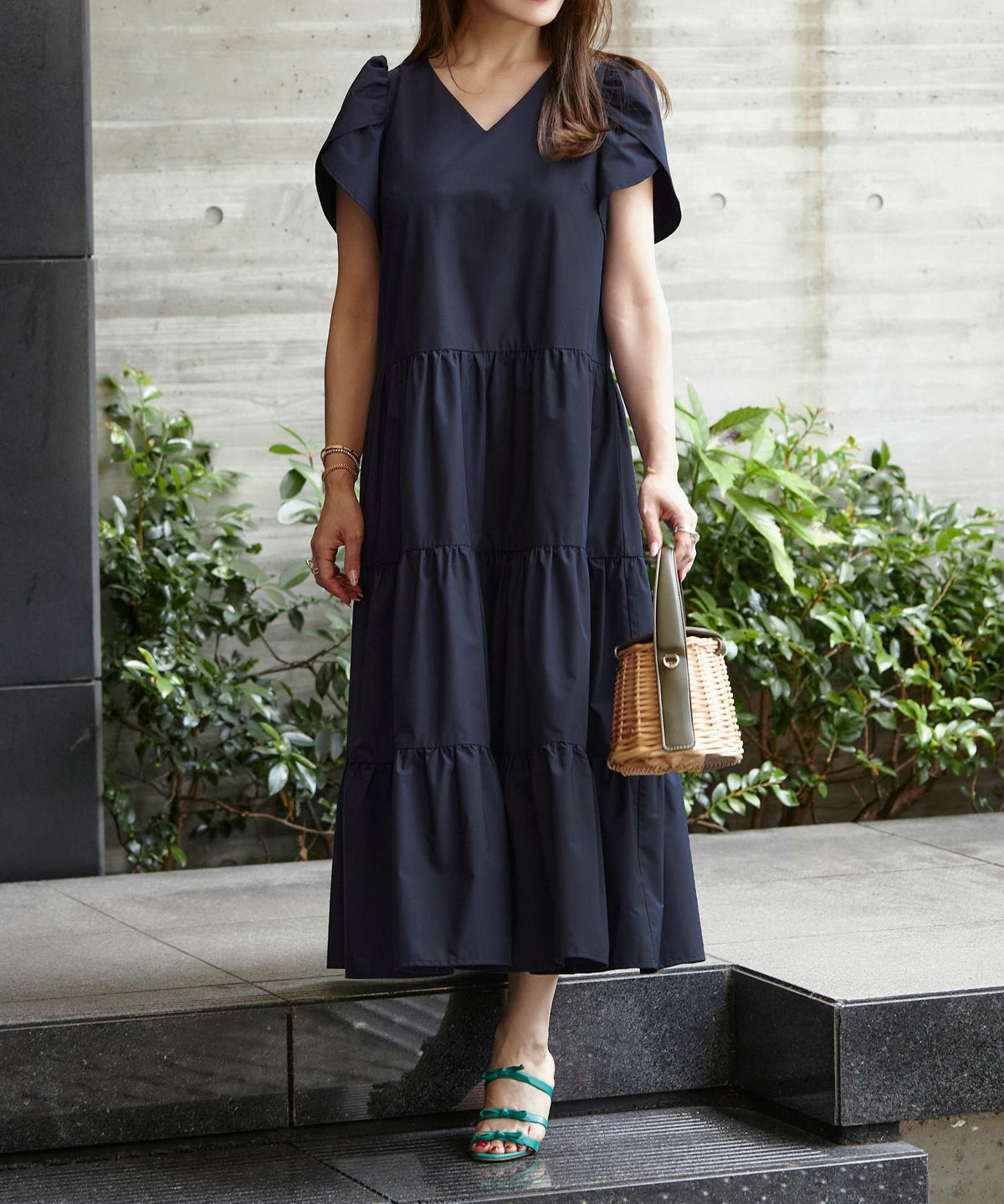 新色追加手洗い可Vネックフレアおしゃれフェミニン上品大人可愛いきれいめ体型カバー夏ジョイントスペース