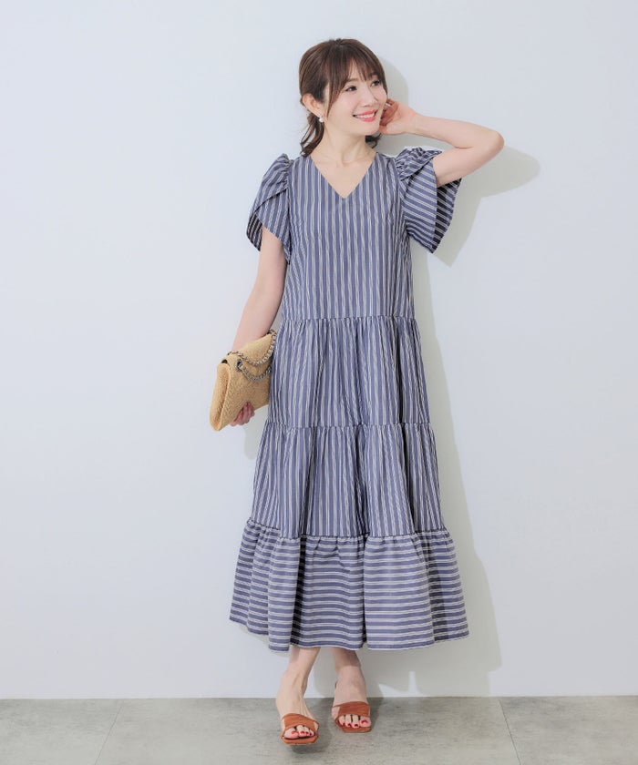 手洗い可Vネック袖山ギャザーフレアおしゃれフェミニンナチュラル上品大人可愛いきれいめ体型カバー夏ジョイントスペース