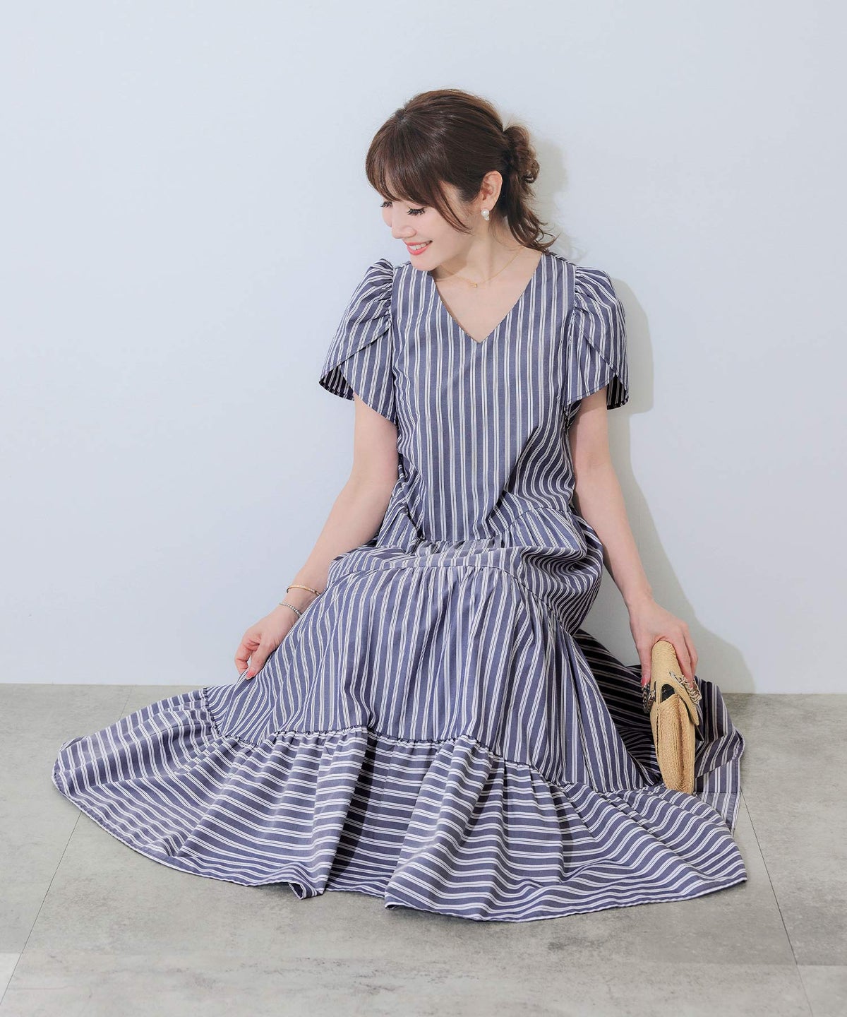 新色追加 手洗い可 Vネック フレア おしゃれ フェミニン 上品 大人可愛い きれいめ 体型カバー 夏 ジョイントスペース