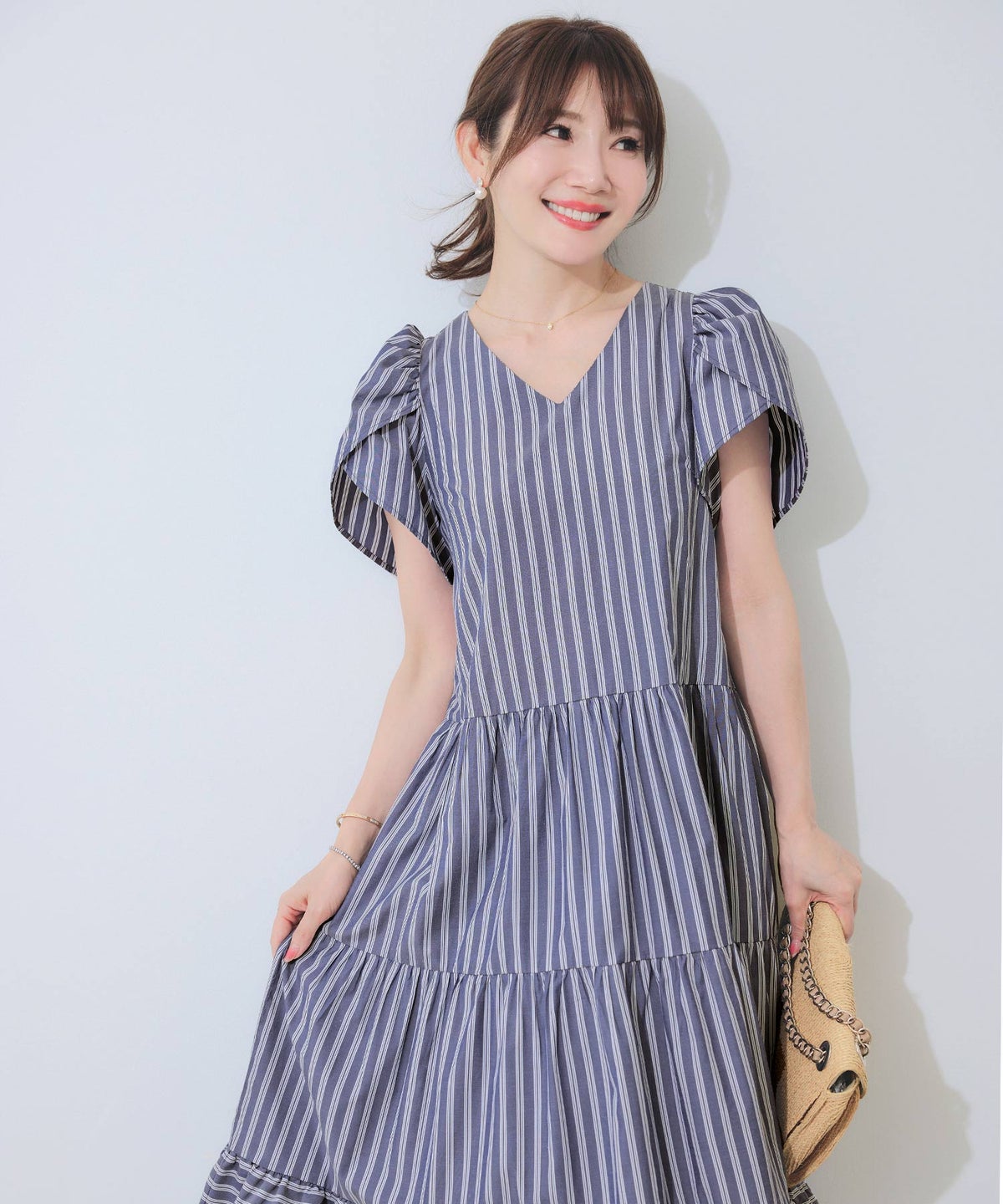 新色追加 手洗い可 Vネック フレア おしゃれ フェミニン 上品 大人可愛い きれいめ 体型カバー 夏 ジョイントスペース