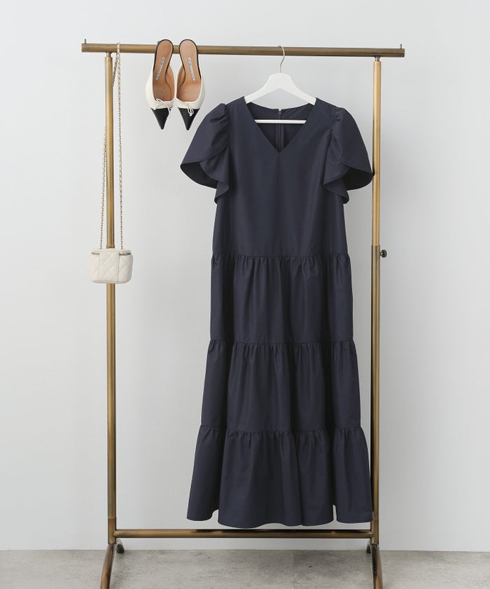 手洗い可Vネック袖山ギャザーフレアおしゃれフェミニンナチュラル上品大人可愛いきれいめ体型カバー夏ジョイントスペース