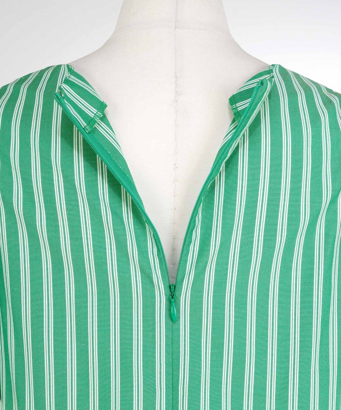 手洗い可Vネック袖山ギャザーフレアおしゃれフェミニンナチュラル上品大人可愛いきれいめ体型カバー夏ジョイントスペース