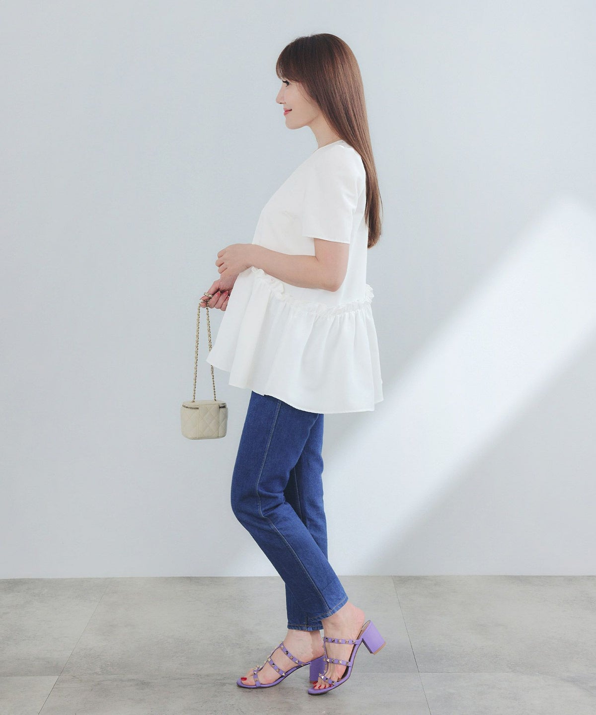 手洗い可Vネック上品きれいめエレガントフォーマルオフィスカジュアルフレアフリル体型カバーフェミニンジョイントスペース