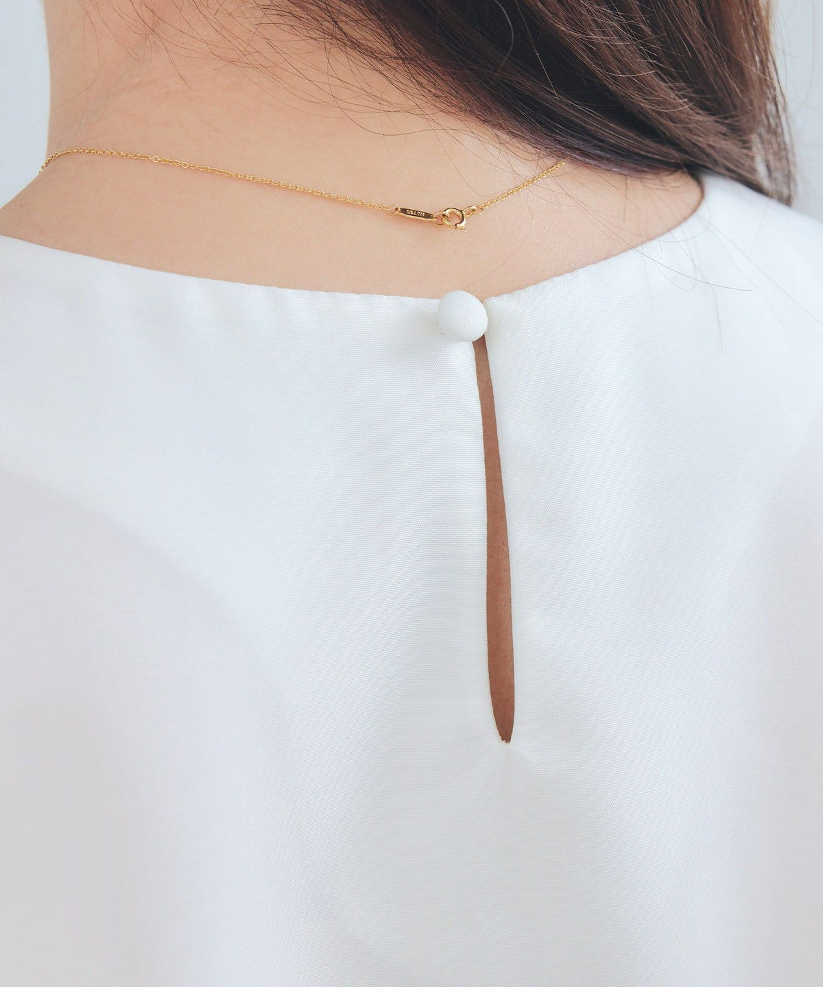 手洗い可Vネック上品きれいめエレガントフォーマルオフィスカジュアルフレアフリル体型カバーフェミニンジョイントスペース