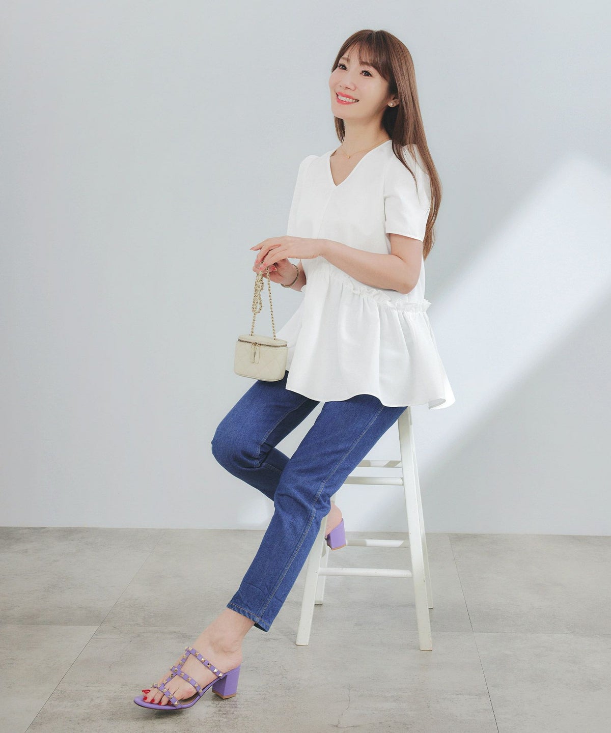 手洗い可Vネック上品きれいめエレガントフォーマルオフィスカジュアルフレアフリル体型カバーフェミニンジョイントスペース