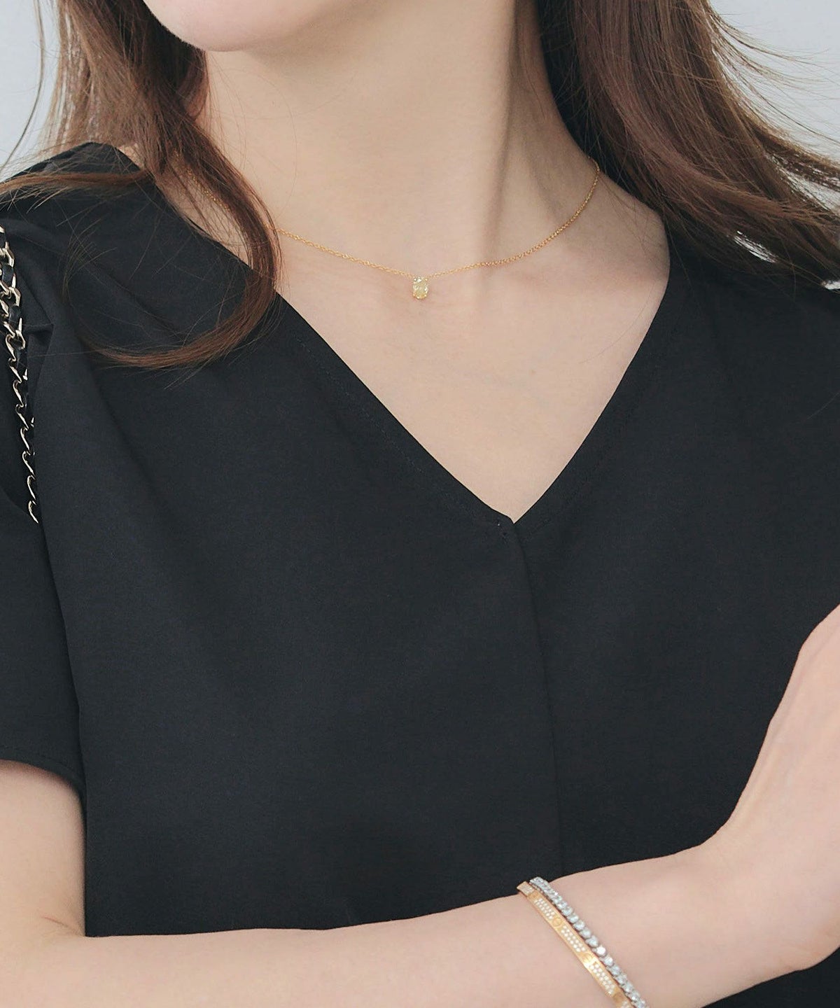 手洗い可Vネック上品きれいめエレガントフォーマルオフィスカジュアルフレアフリル体型カバーフェミニンジョイントスペース