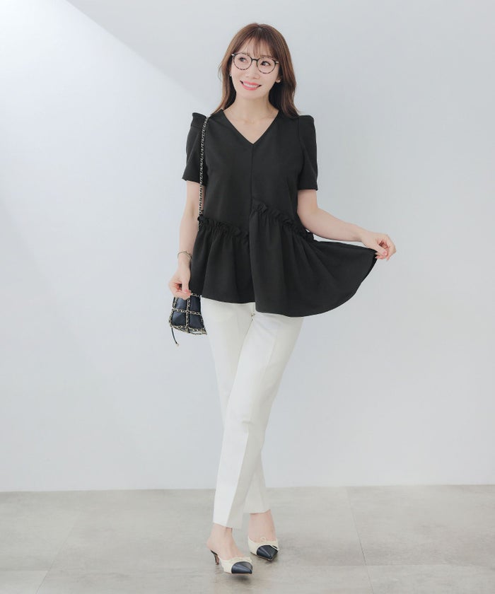 手洗い可Vネック上品きれいめエレガントフォーマルオフィスカジュアルフレアフリル体型カバーフェミニンジョイントスペース