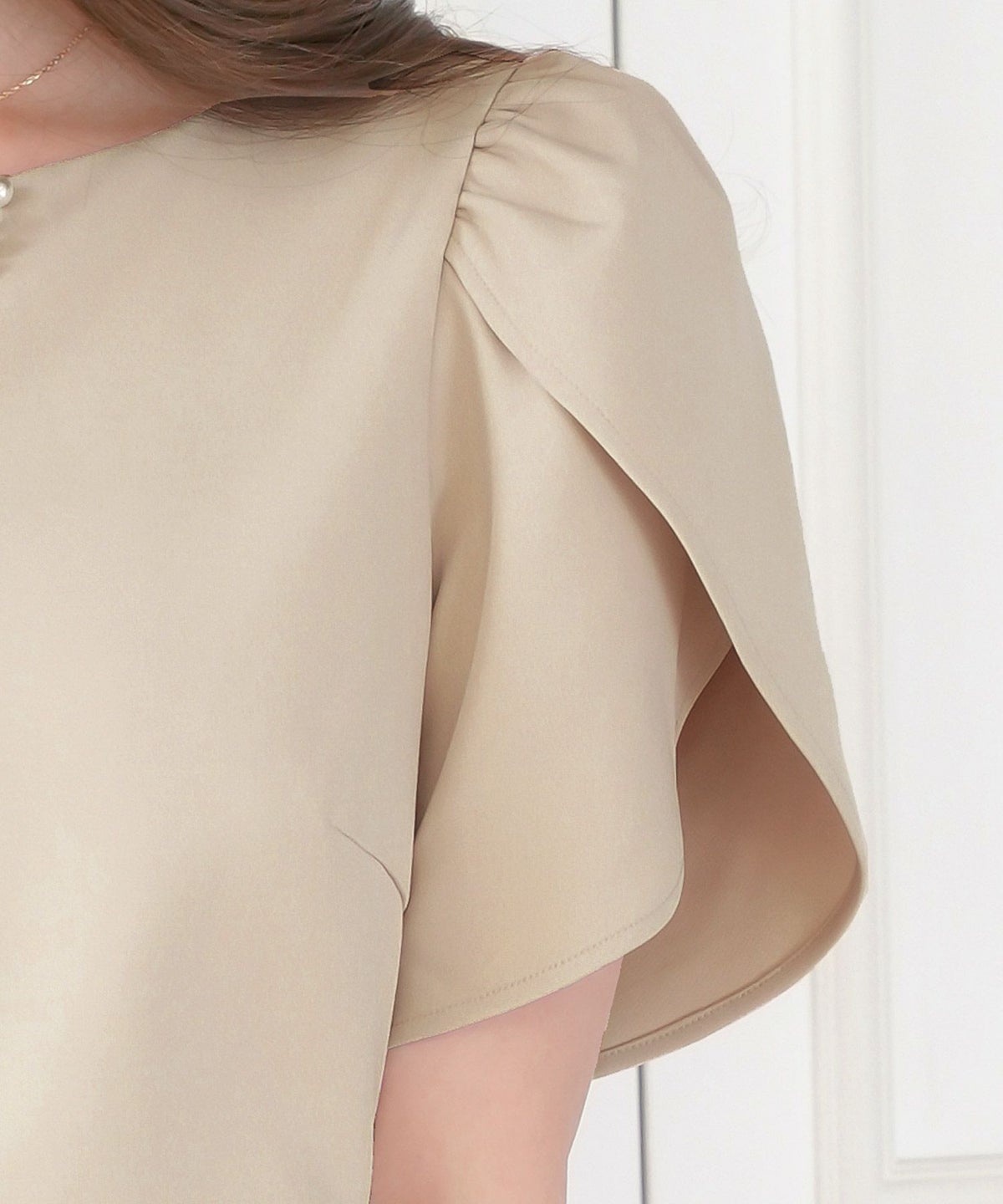 レディース/ワンピース/M/L/サイズ展開/スカラップ/セパレート風/膝丈/膝下丈/半袖/チューリップスリーブ/フレア/ゆとり/ゆったり/妊婦/産前産後/フロントファスナー/パール/授乳/ママ/授業参観/お宮参り/オケージョン/ピンクベージュ/ネイビー