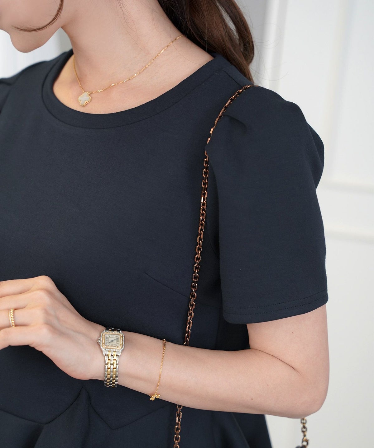 レディース/トップス/カットソー/ペプラム/ダンボールニット/もっちり/伸縮/シアー/オーガンジー/透け感/タック/イレヘム/アシメ/レイヤード/半袖/体型カバー/セットアップ/春/夏/秋/アイボリー/ダスティピンク/ネイビー/ピンク/配色/フェミニン/エレガント/上品/カジュアル