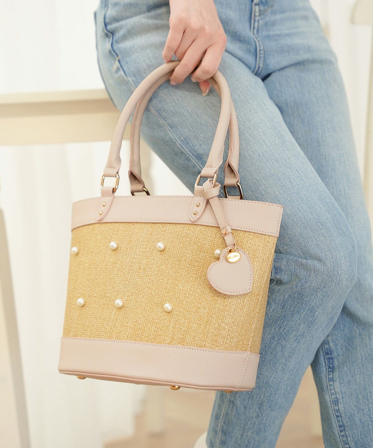 レディース/小物/バッグ/バケット/カゴ/パール/合皮/ポケット/ピンク/ブラック/夏/春/ナチュラル/エレガント/フェミニン/上品/可愛い/大人/ハート/チャーム/ストラップ