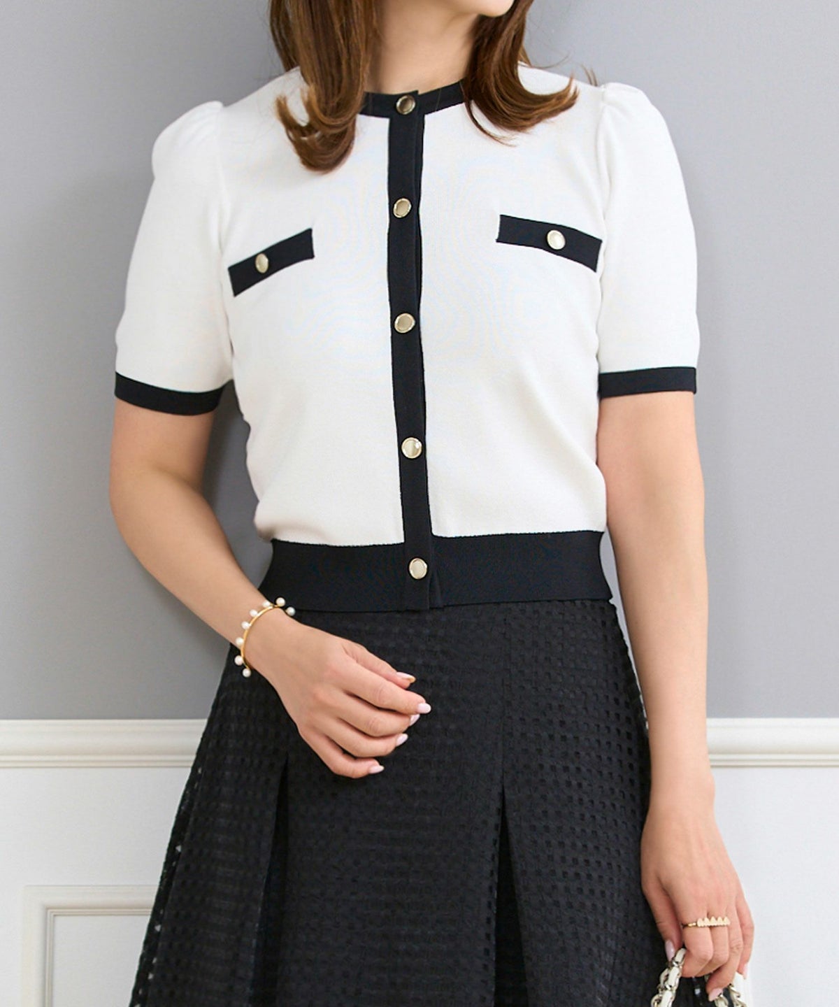 ニット カーディガン レディース ピンク 白黒 春夏 かわいい 洗濯可 大人 配色 きれいめ 上品 ジョイントスペース